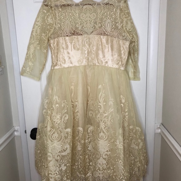 Chi Chi London ModCloth Gilded Grace Lace … - Picture 9 of 14